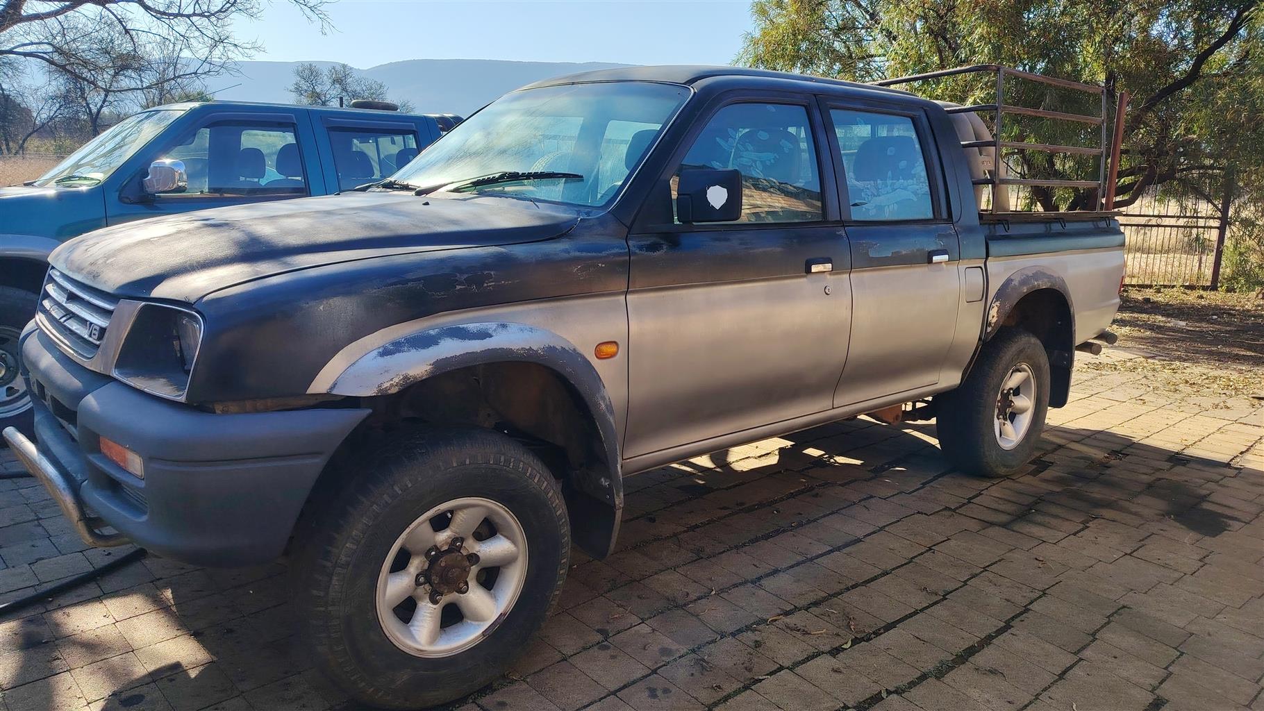 Mitsubishi Colt Rodeo bakkie — Toyota Cressida 2.8 six conversion